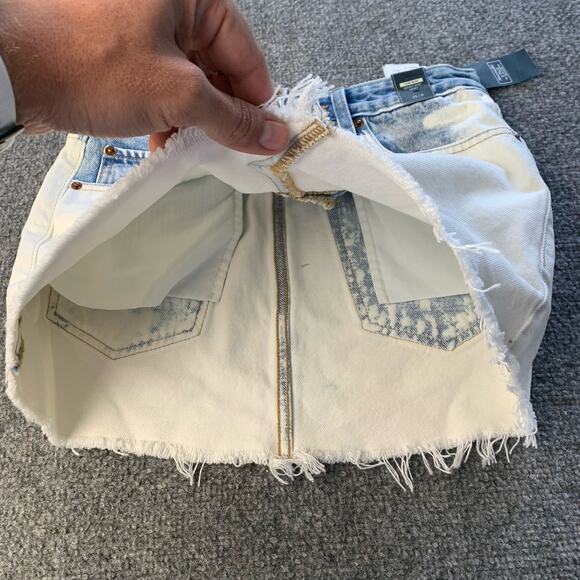 Abercrombie & Fitch Women's Micro Mini Skirt Bleached Denim Raw Jean Size 25/0 - Picture 7 of 12